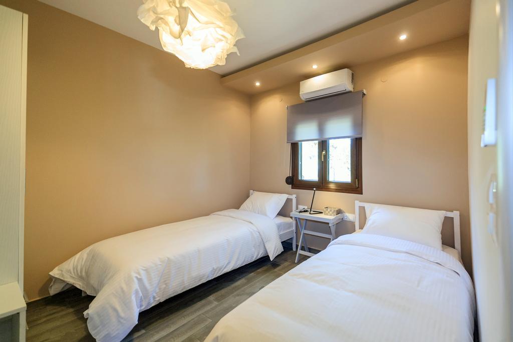 Kissos Apartments ブアブロウ エクステリア 写真
